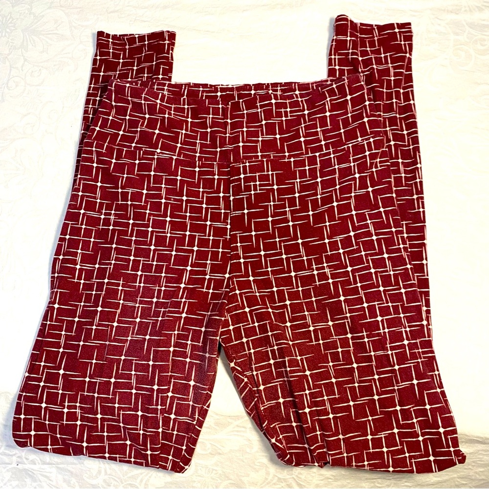 LulaRoe Leggings One Size Red White Brick Star Pattern Unique Stretchy High Rise